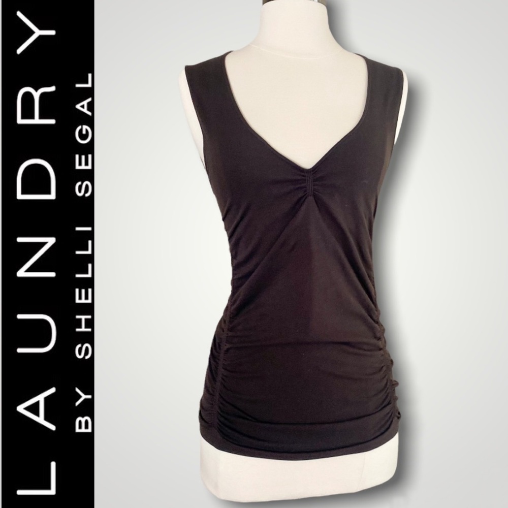 LAUNDRY Rushed Sides V-Neckline Stretch Sleeveless Top
